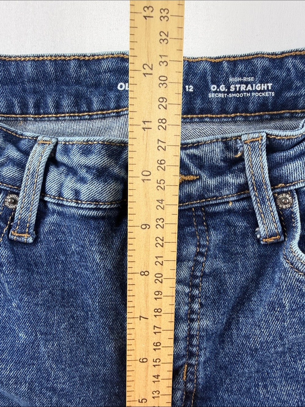 Old Navy High Rise OG Straight Jeans Cropped Straight Leg Size 12 - Picture 4 of 7